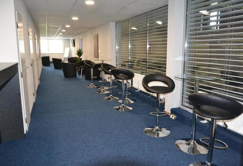 Sporthotel Zimní Stadion Bene?ov 8