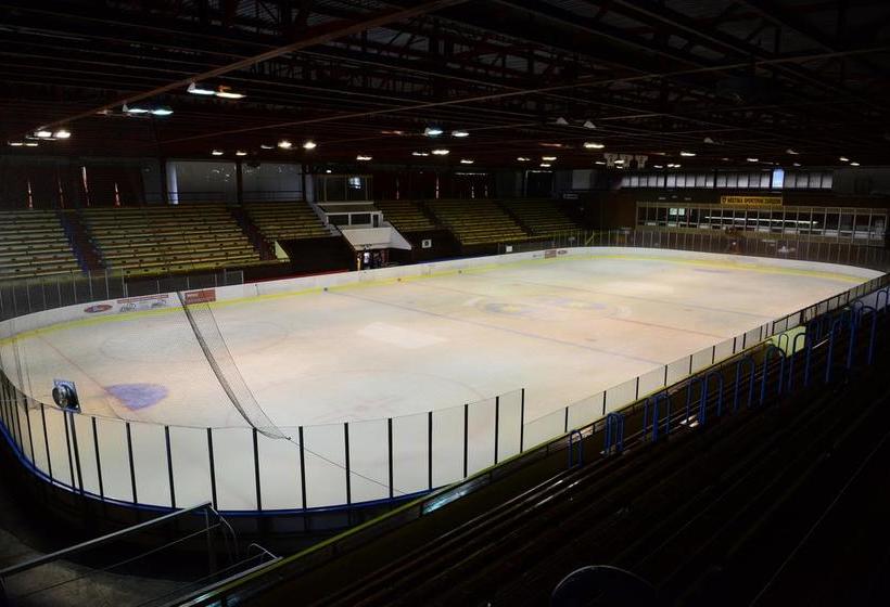 Sporthotel Zimní Stadion Bene?ov 9