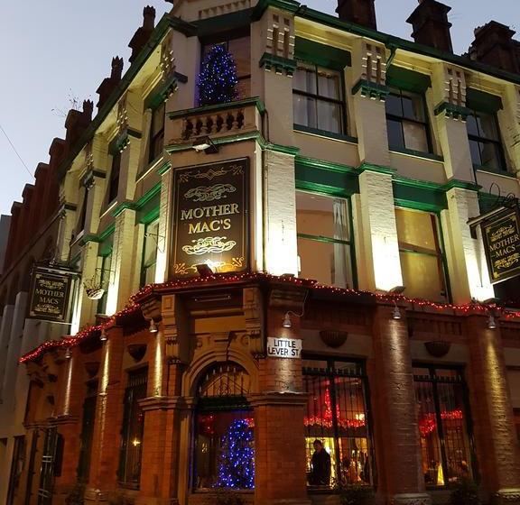 Bed and Breakfast Mother Macs