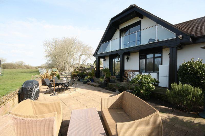 Bed and Breakfast Auld Mother Hubbard S Burton