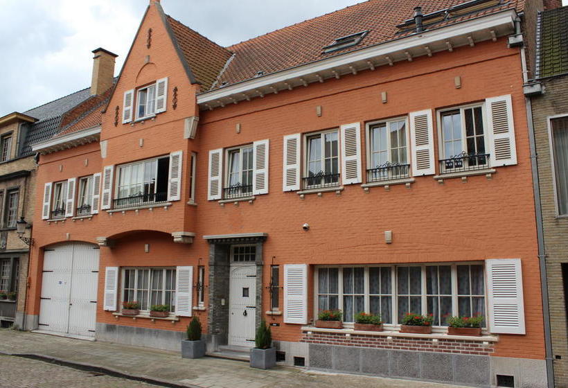Bed and Breakfast Het Consulaat
