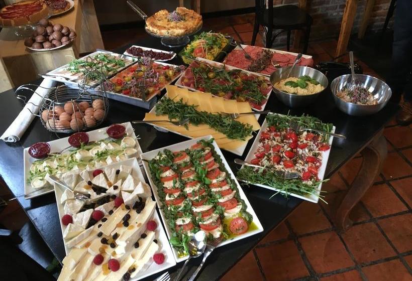 Bed and Breakfast Sablon Antwerp 5