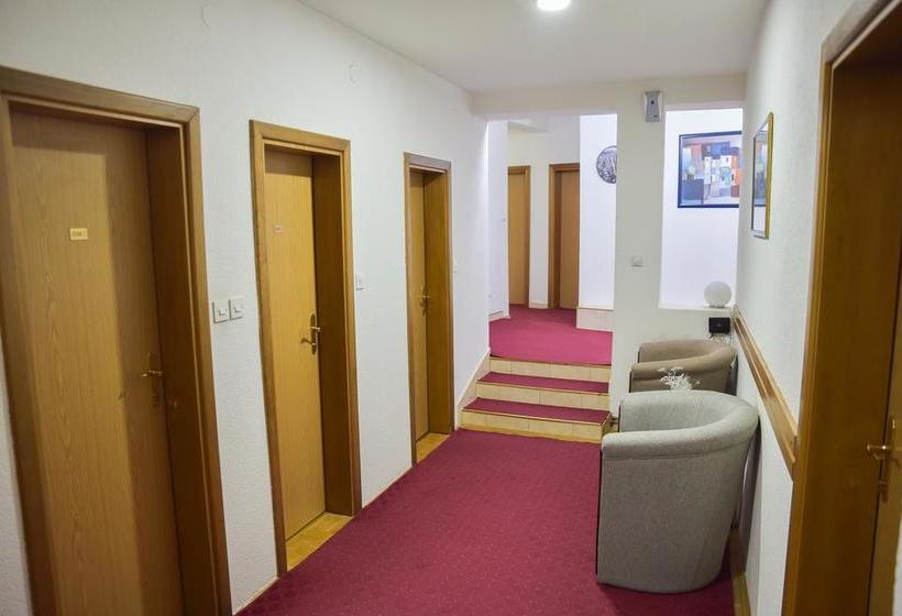 Hotel Miris Dunja 88 13