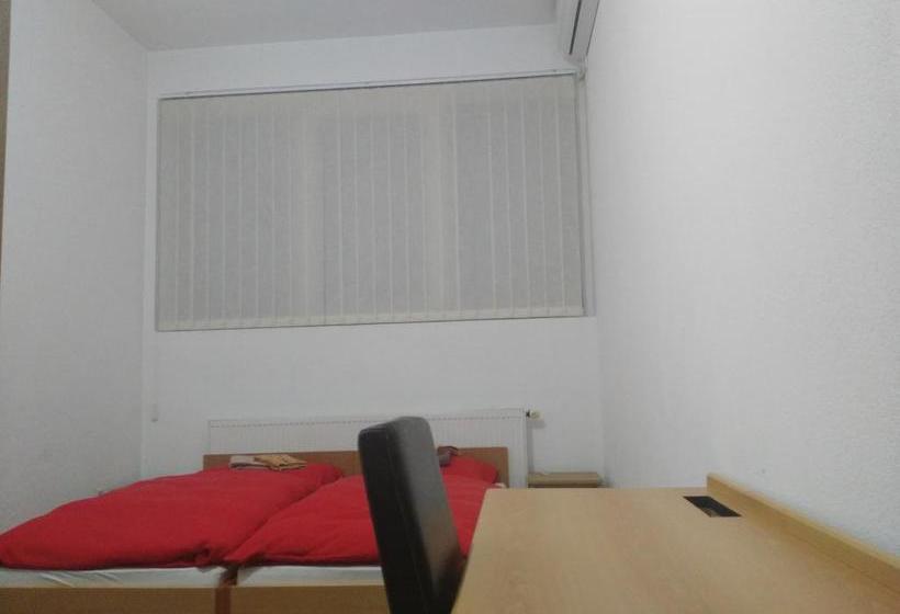 Blue Box Bed And Breakfast 1