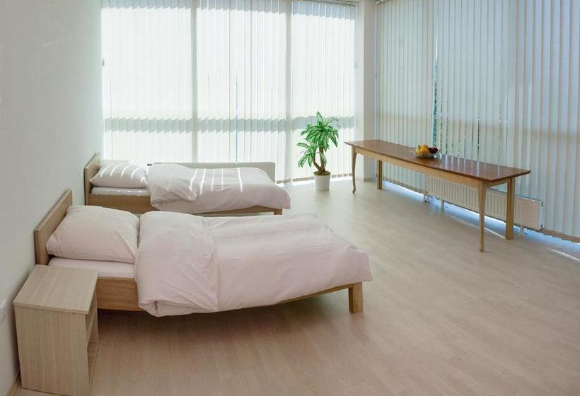 Blue Box Bed And Breakfast 10