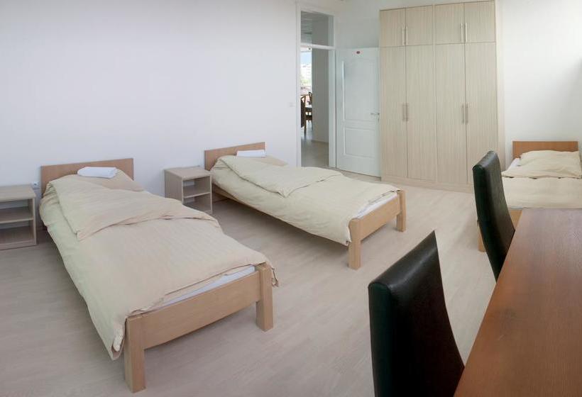 Blue Box Bed And Breakfast 12