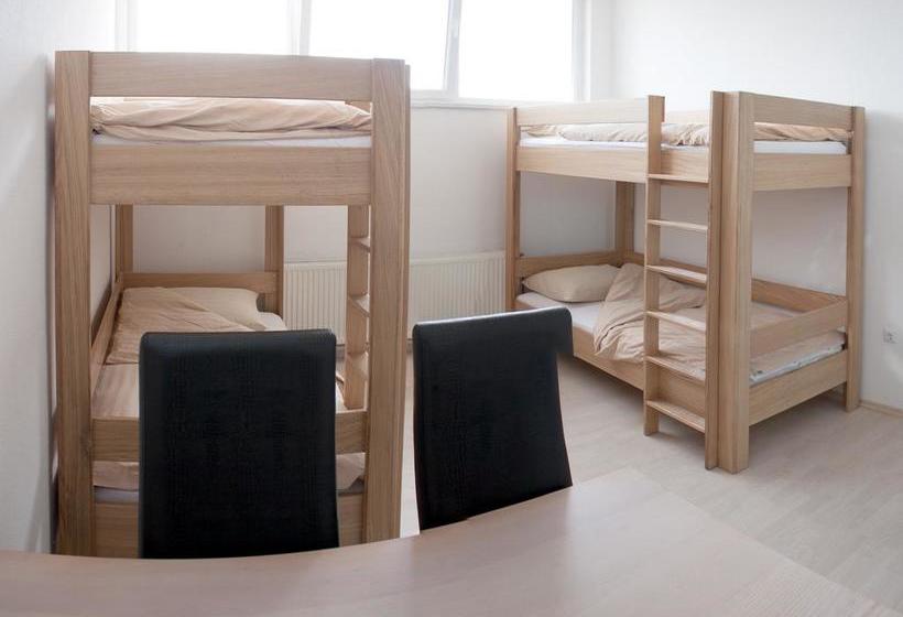 Blue Box Bed And Breakfast 15