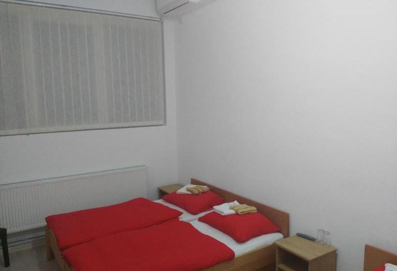 Blue Box Bed And Breakfast 2