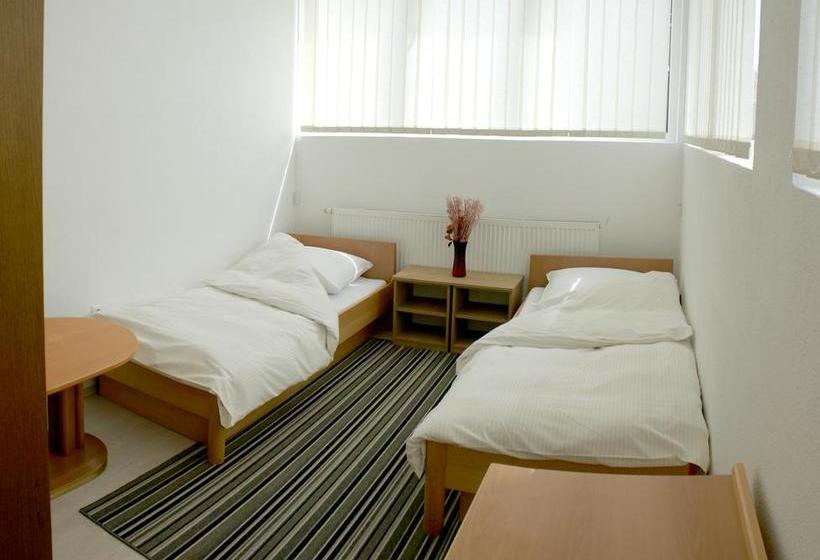 Blue Box Bed And Breakfast 20