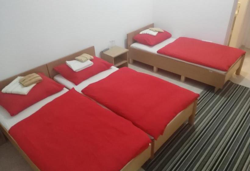 Blue Box Bed And Breakfast 3