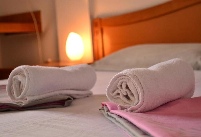 Youth Hostel Ferijalac