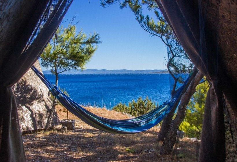 Hotel Cast Away Eco-village