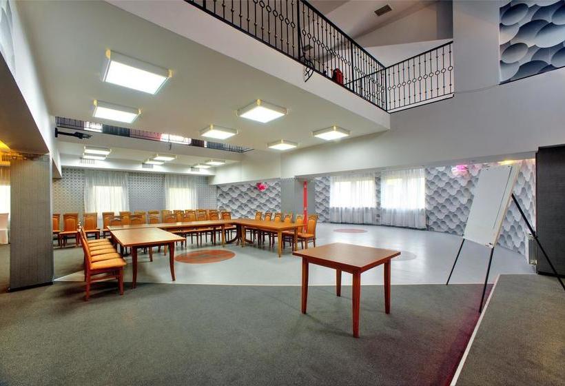 Hotel Sezam Machowa 10