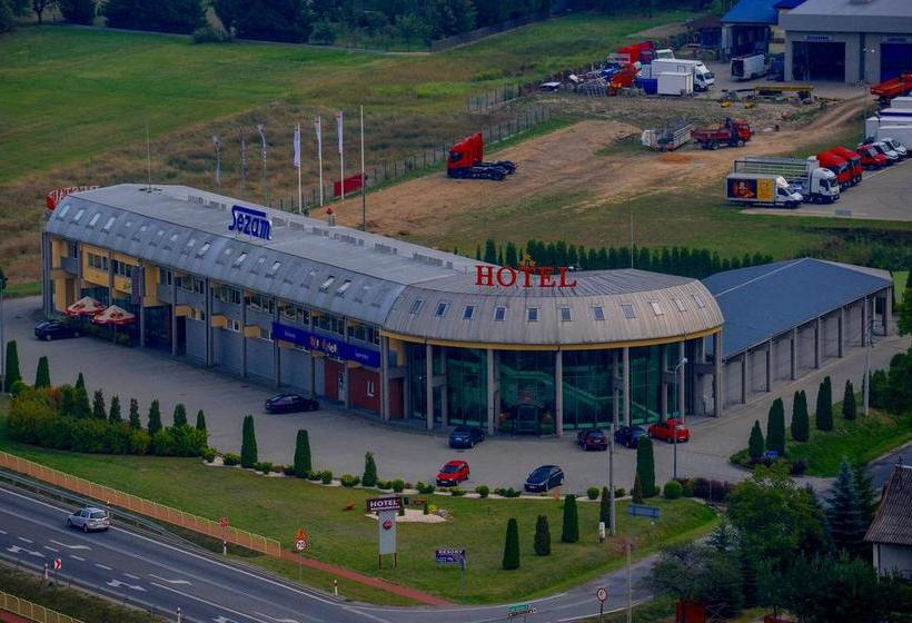 Hotel Sezam Machowa 4