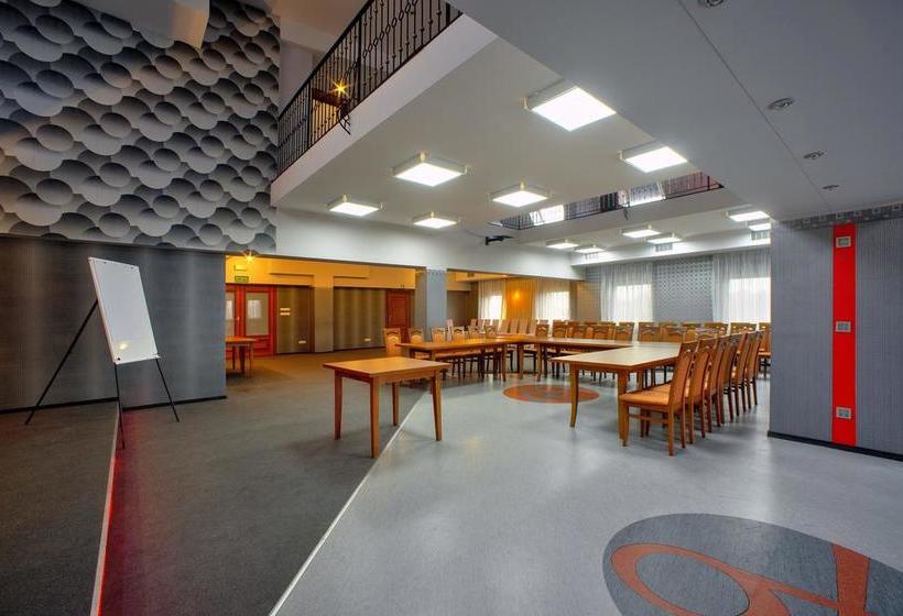 Hotel Sezam Machowa 9