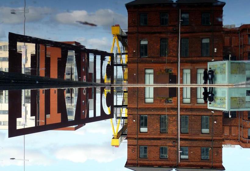 Titanic Hotel Belfast 10