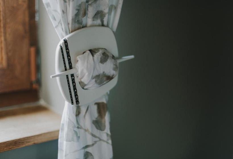 Hotel Au Coeur De Lacuisine 12