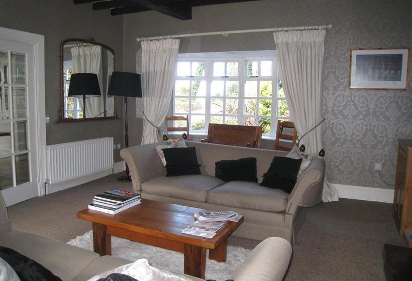 Shola Coach House B&b 15
