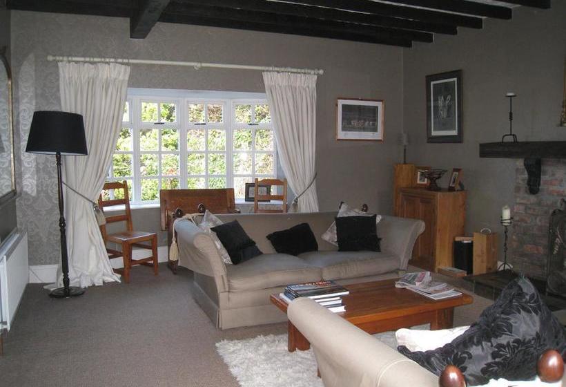 Shola Coach House B&b 16