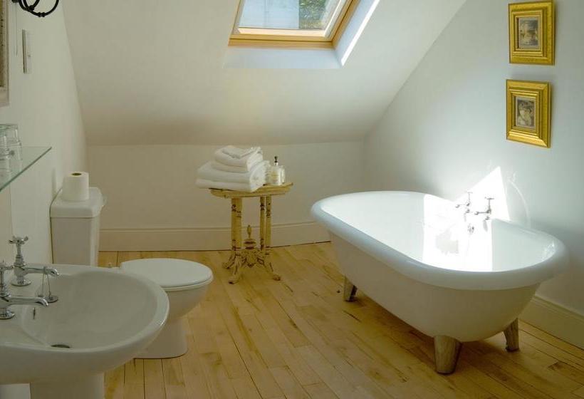 Shola Coach House B&b 20