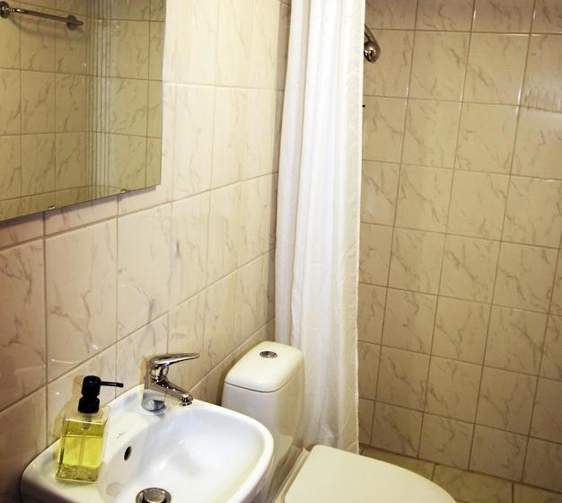 Bed and Breakfast Guesthouse Grai Hundurinn 12