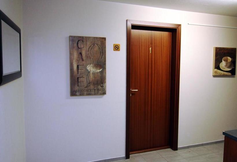 Bed and Breakfast Guesthouse Grai Hundurinn 4