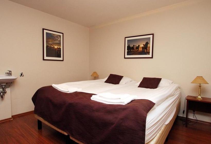 Bed and Breakfast Guesthouse Grai Hundurinn 7