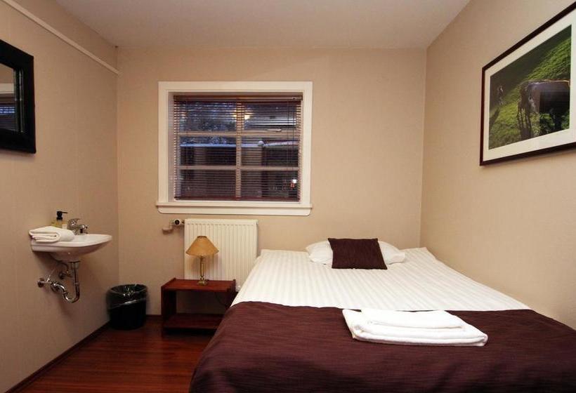 Bed and Breakfast Guesthouse Grai Hundurinn 8