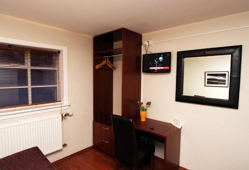 Bed and Breakfast Guesthouse Grai Hundurinn 9