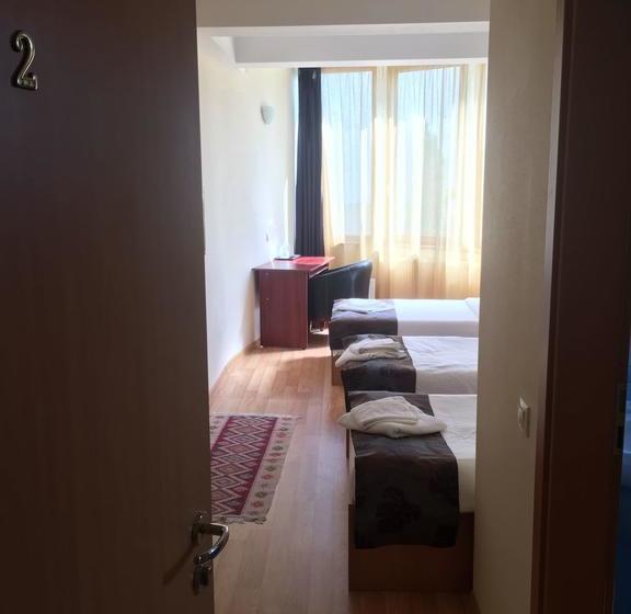 Bed and Breakfast Pensiune Hora 15