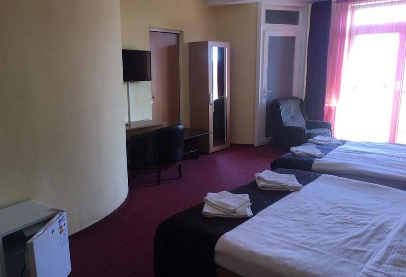 Bed and Breakfast Pensiune Hora 19