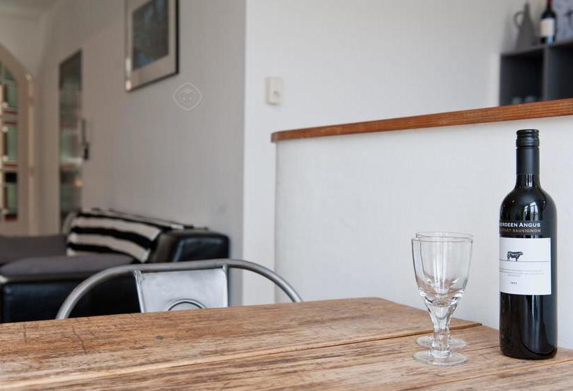 Bed and Breakfast Tommy S Apartment 13