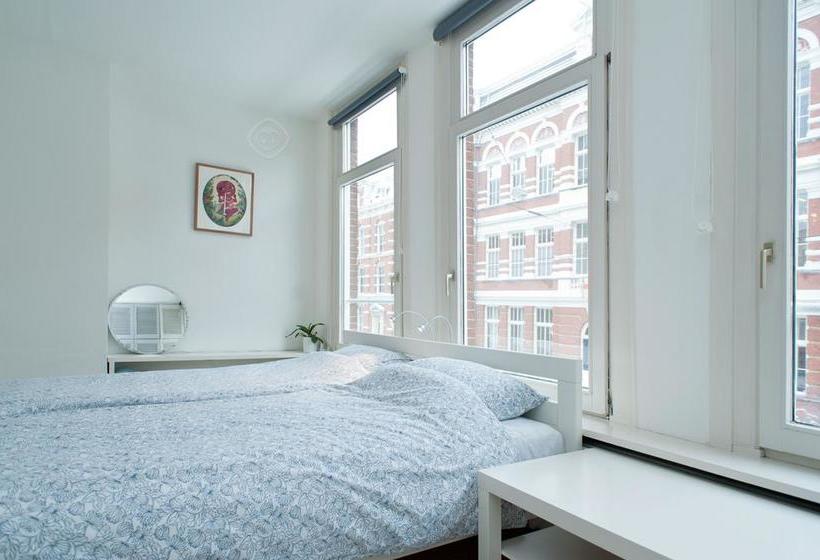 Bed and Breakfast Tommy S Apartment 14