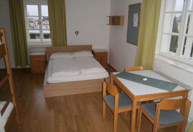 Hostel Institut St.sebastian