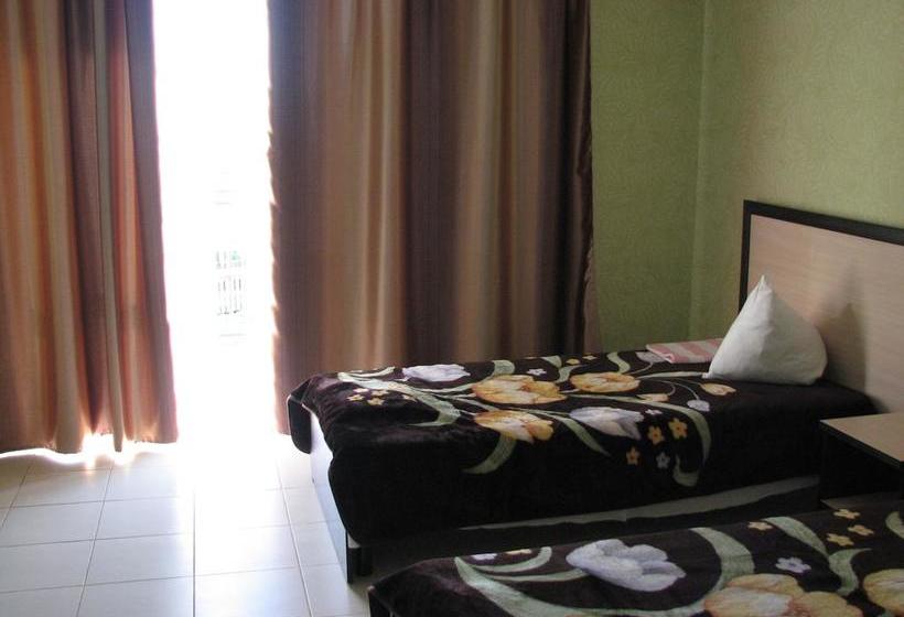 Hôtel Zhavoronok 12