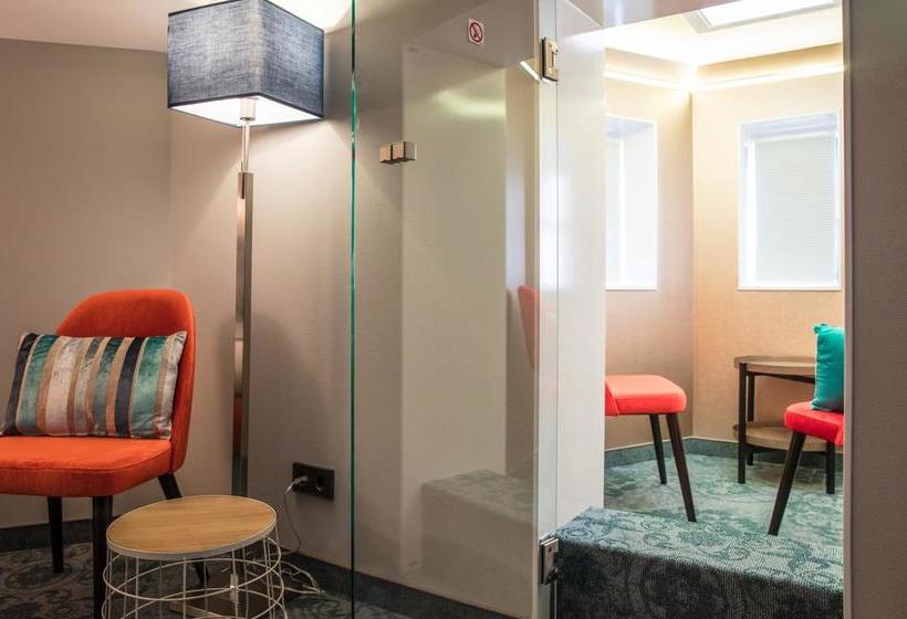 Hotel De Koppelpaarden 18