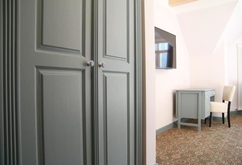 Hotel Conacul Törzburg 6