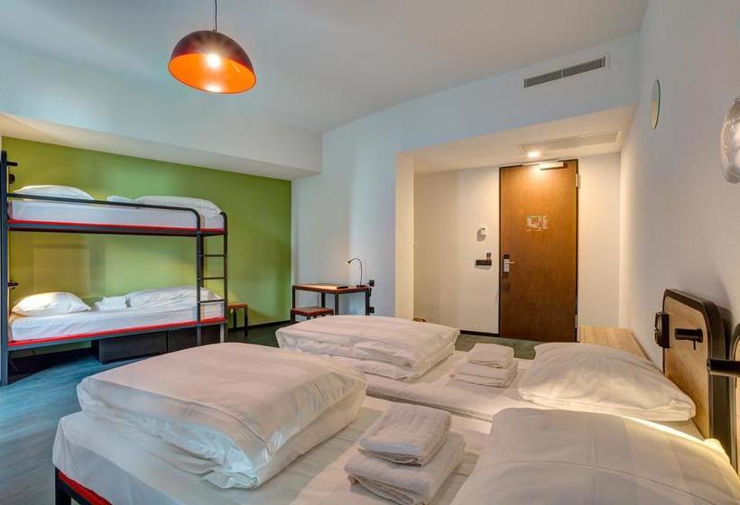 Meininger Hotel Amsterdam Amstel 11