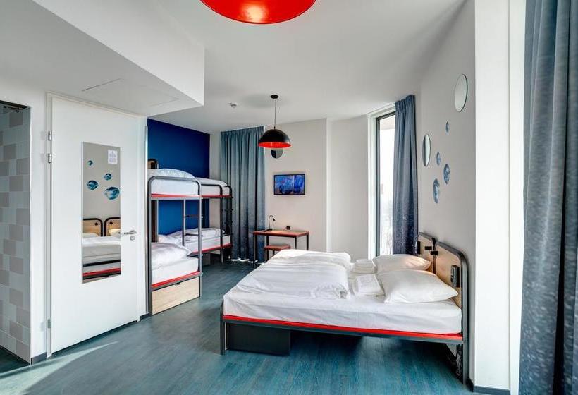 Meininger Hotel Amsterdam Amstel 16