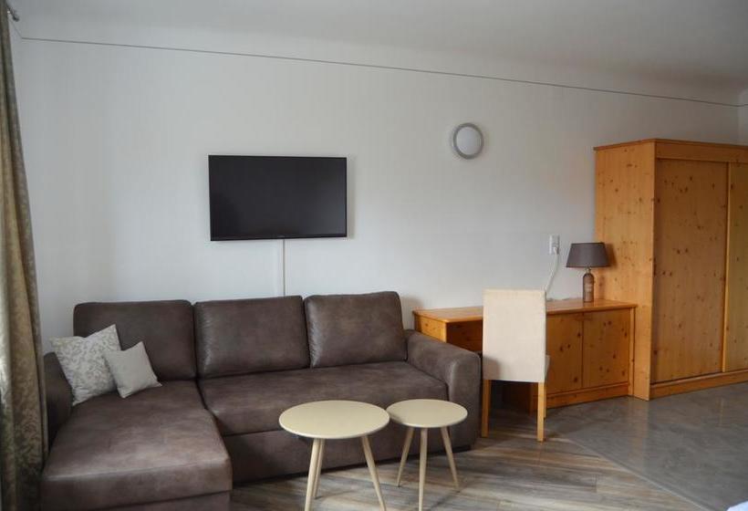 Bed & Breakfast Pension Zum Strell 1