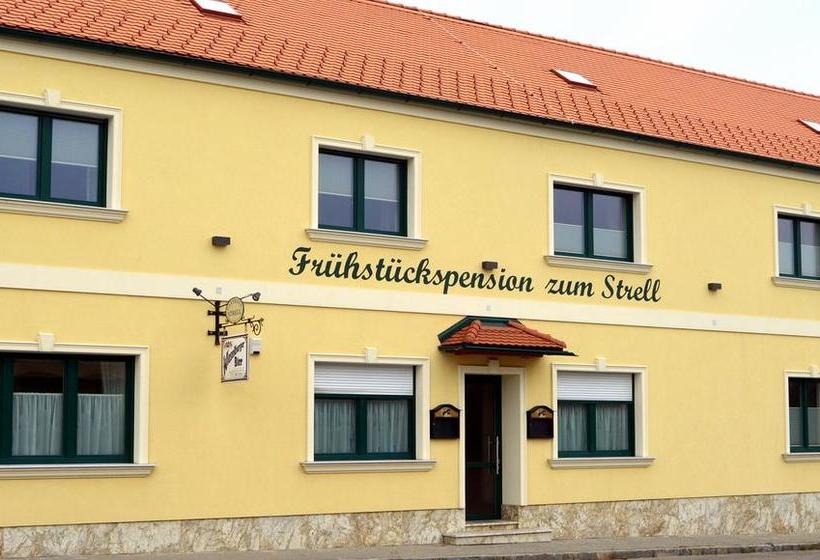 Bed & Breakfast Pension Zum Strell 12