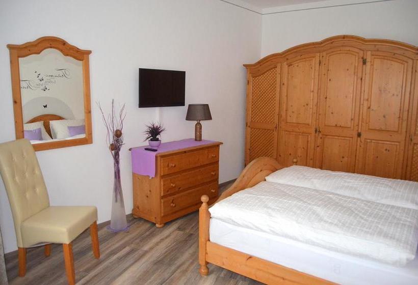 Bed & Breakfast Pension Zum Strell 16