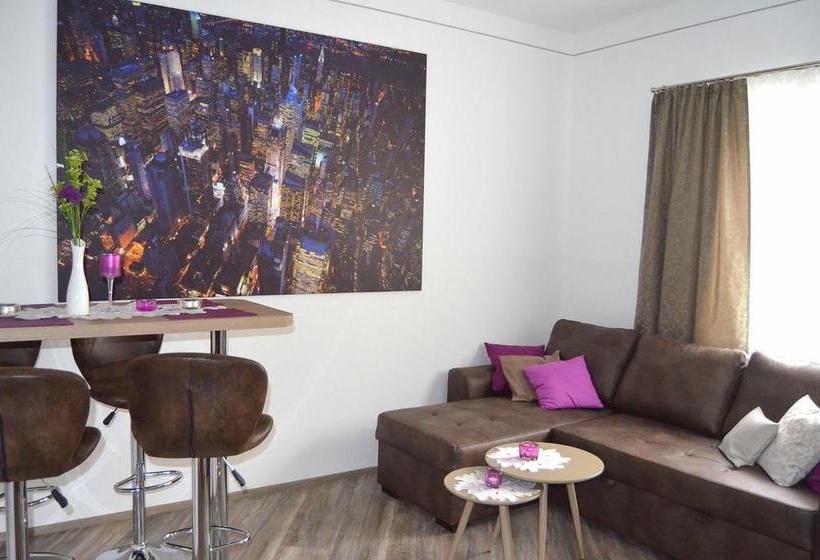 Bed & Breakfast Pension Zum Strell 19