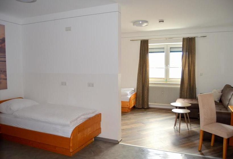 Bed & Breakfast Pension Zum Strell 2