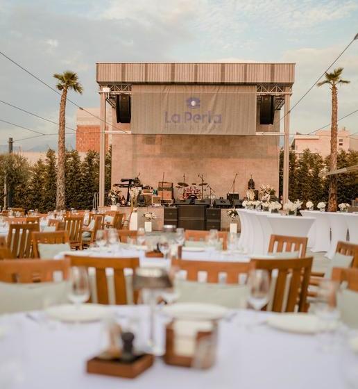 La Perla Hotel & Villas 19