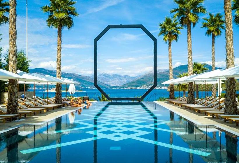 La Perla Hotel & Villas 2