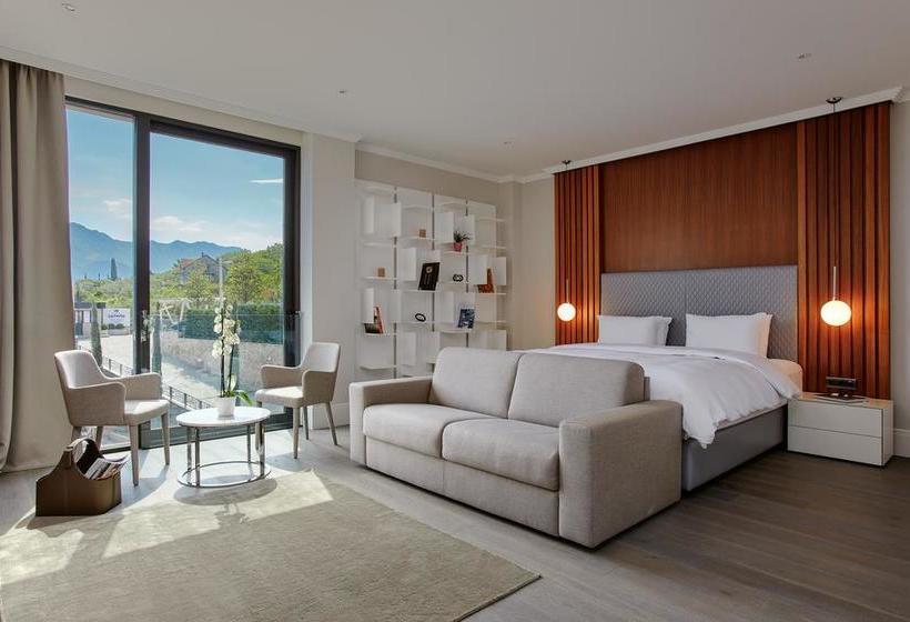 La Perla Hotel & Villas 7