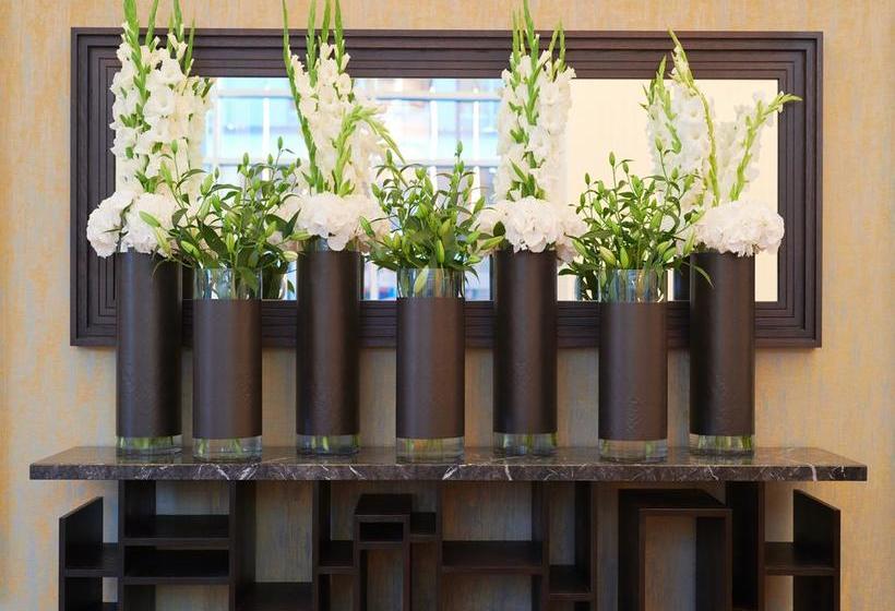 Hastings Grand Central Hotel 15