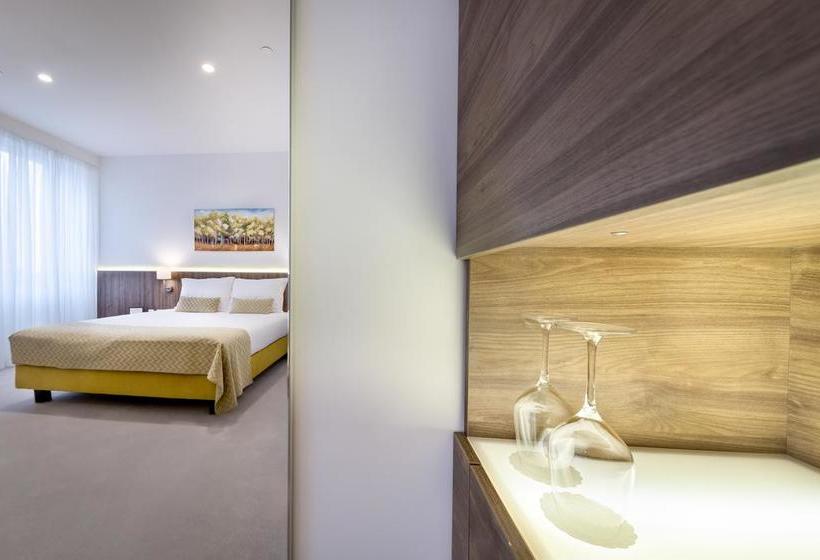 Hôtel Garden Hill 13