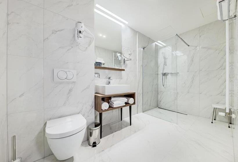 Hôtel Garden Hill 7